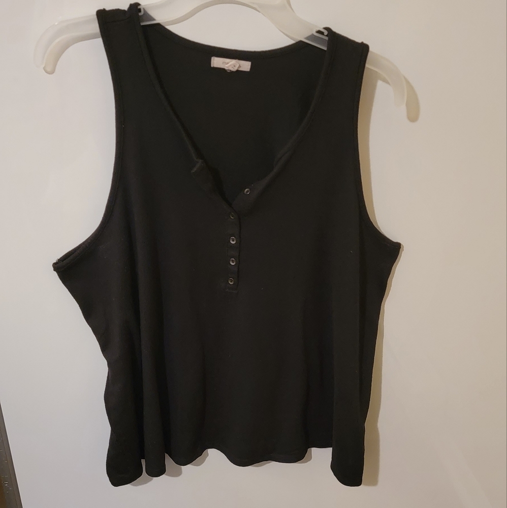 2/$5 Maurices Quarter Button Tank